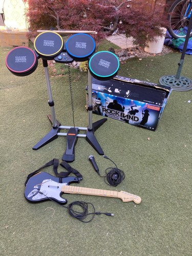 Xbox 360 rockband instrument - 360,