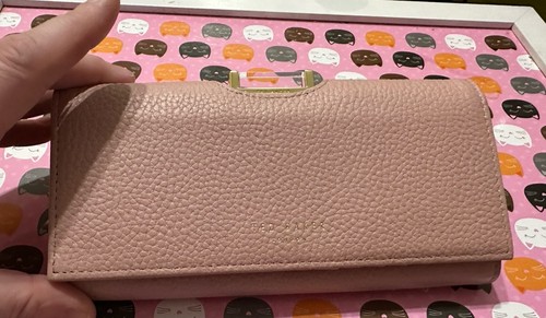 Bnwt ted baker crystal - bnwt,