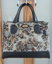 BEAUTIFAL VINTAGE TAPESTRY