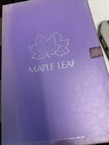 Maple leave typing carbon - maple,