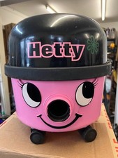 HETTY VACUUM CLEANER WITH