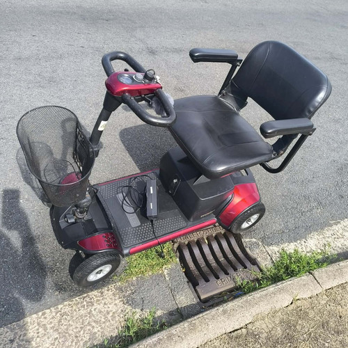 Mobility scooter can - go,