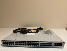 Cisco C9300-48UXM-A / 2x PSU