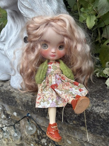 Custom middie blythe - middie,