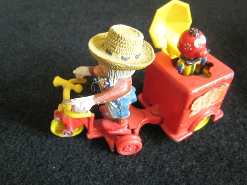 Corgi toys magic roundabout - magic, mr