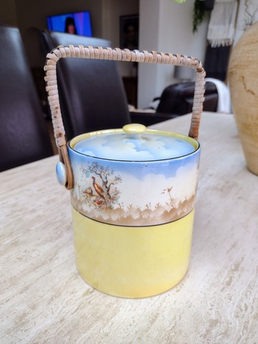 Antique biscuit jar barrel - ,