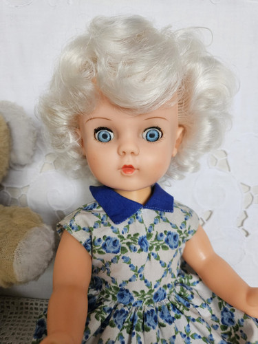 Pedigree doll 1960s - 1960s, ~