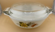 Vintage Pyrex Autumn Glory 7.5” Round Lidded Casserole Dish