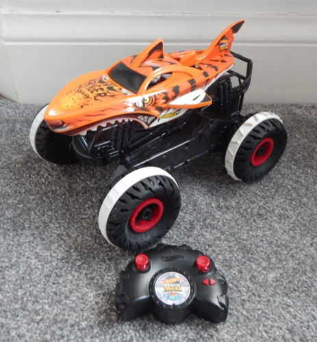 Used hot wheels - monster, trucks