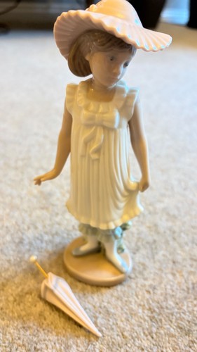 Nao lladro figurine 1126 - by, #1126
