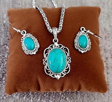 Turquoise Effect Necklace And
