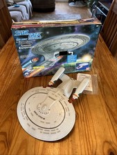 Star Trek TNG Starship