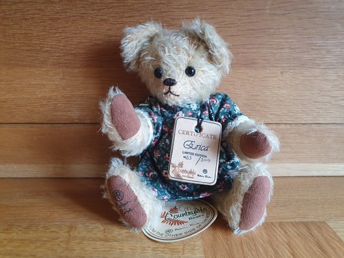 Robin rive erica bear - erica,