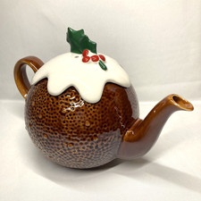 P&K Christmas Pudding Teapot | 1960s | Price & Kensington