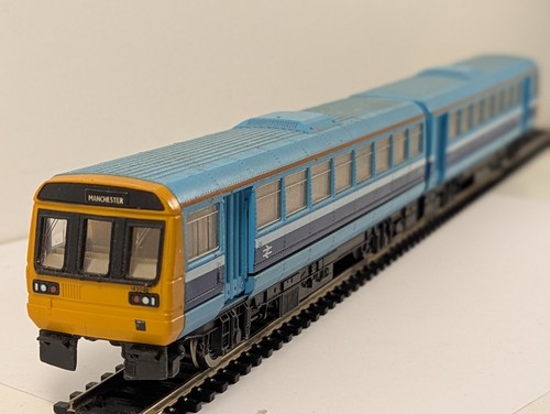 Hornby r867 class 142 pacer - r867,
