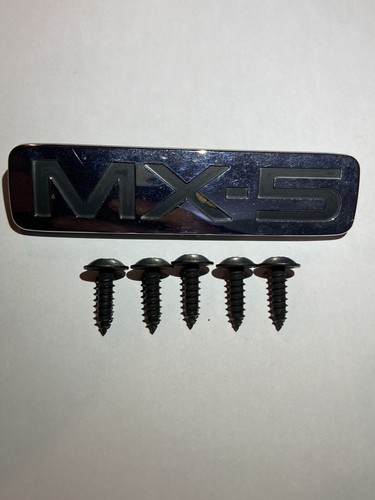 Centre console screws - centre,