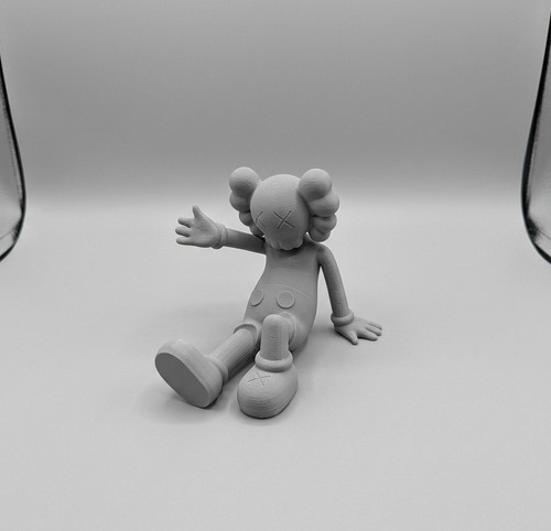 Kaws style figure large - large, 150mm