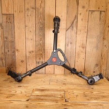 Used Neewer Heavy Duty Tripod