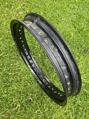 Excel 36 hole black - x, 18,