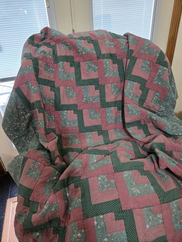 Log cabin quilt x - quilt, 61"