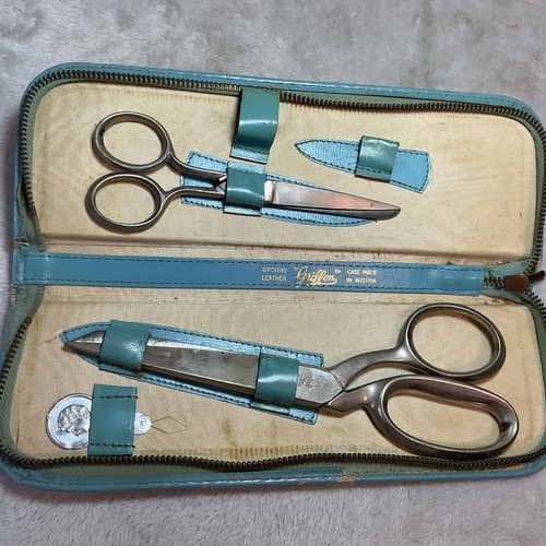 Vintage griffon scissors - vintage,