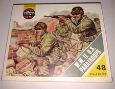 Airfix W.W.II. U.S. Paratroops 48 Pieces 01751-4 1975 HO/OO