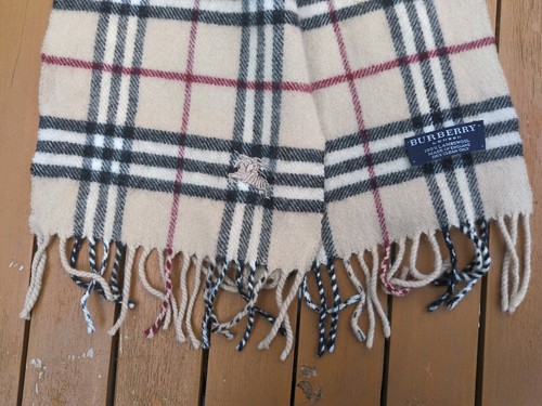 Burberry lambswool small nove - lambswool,