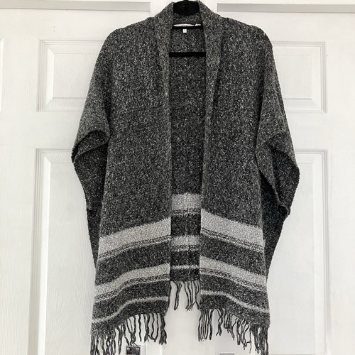 Fat face wrap - wrap, tasselled