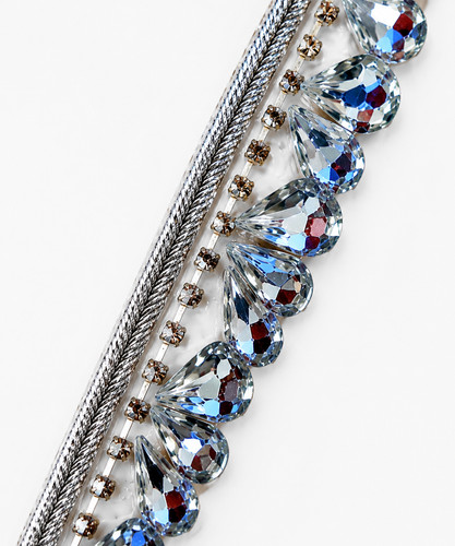 Self adhesive crystal - self,