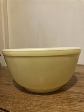 Vintage Pyrex Primary Colours