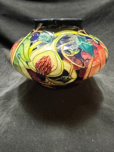 Moorcroft queens choice squat - queens,