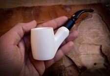 Smooth Special Hand Crafted Large Size Freehand Meerschaum Pipe With Leather Box