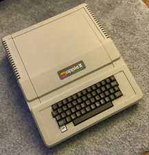 Apple II Europlus Vintage Computer INTERNATIONAL BUYERS WELCOME ref.3