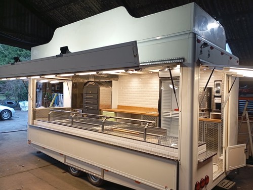 18ft bespoke catering trailer - bespoke,