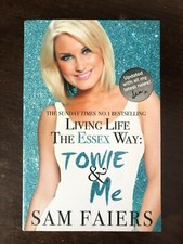 *SIGNED* LIVING LIFE THE ESSEX