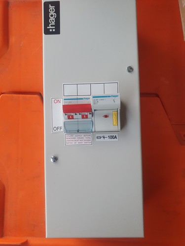 Hager iu44 100a switched - iu44-11,