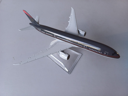 Diecast model airliner 350 - model,