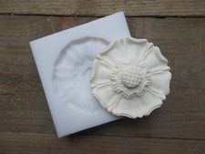  OrnateTudor Rose Silicone