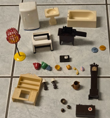 Vintage dolls house furniture - dolls,