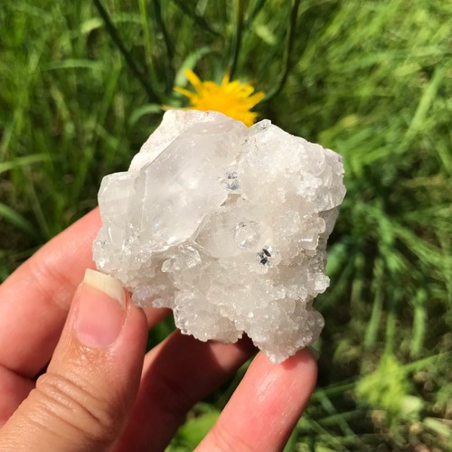 Apophyllite cluster crystal - apophyllite,