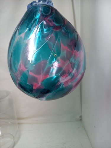 Beautiful large hand blown - beautiful,
