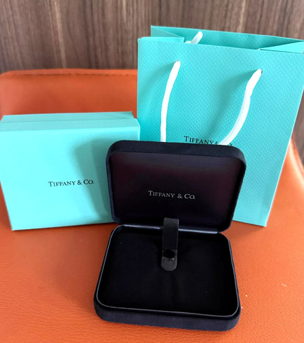 Tiffany packaging velvet - packaging, box