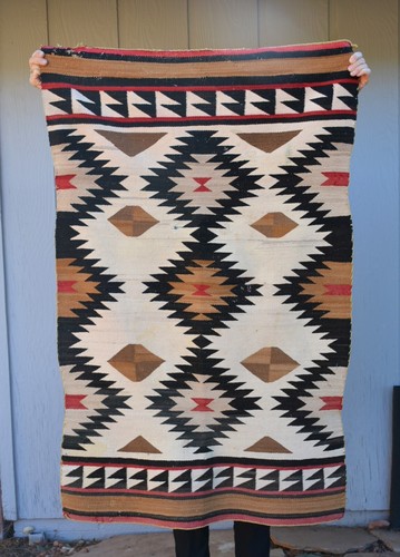 Old red mesa navajo rug - red,