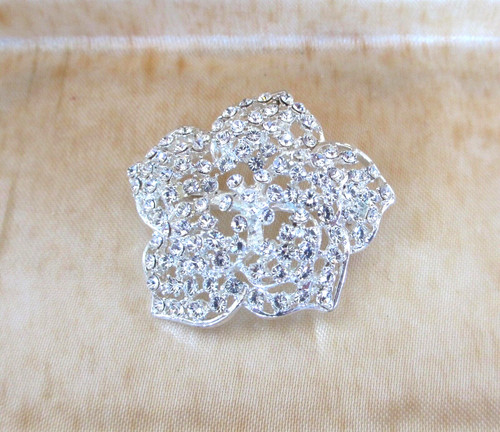 Vintage brooch silver - m, &