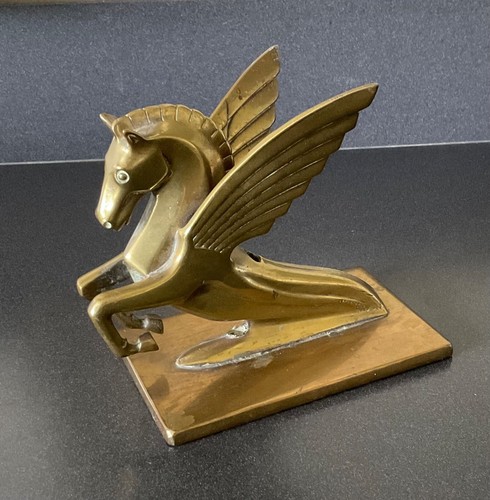 Rare winged horse - , car