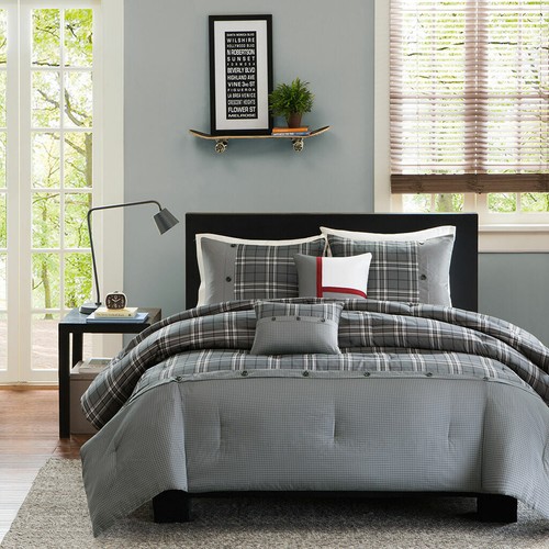 Beautiful cozy classic red - beautiful,