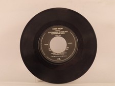 CLIFF RICHARD AND THE YOUNG ONES FT HANK MARVIN LIVING DOLL / ALL THE LIT (115) 