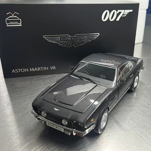 Xiaoguang aston martin v8 - xiaoguang,
