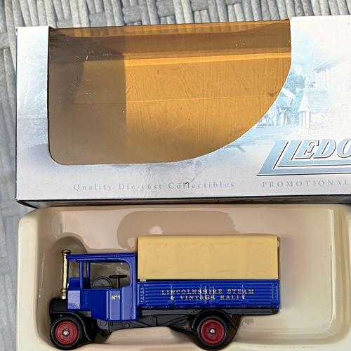 Lledo promotional ford - promotional, 1:76