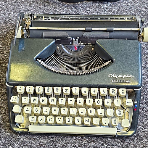 Olympia splendid portable - olympia,